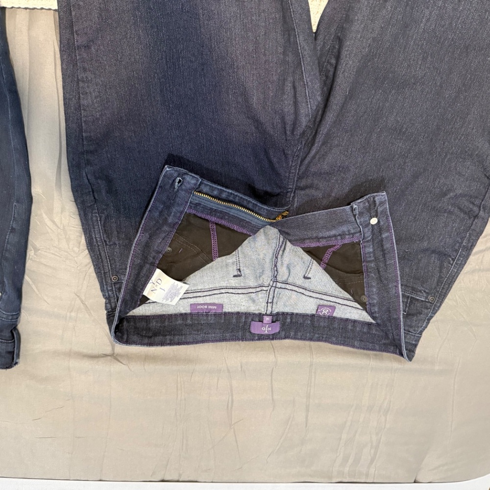 Jeans - Picture 3 of 5